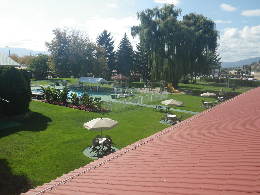 Okanagan Seasons Resort Kelowna Extérieur photo